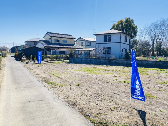 川越市山田　売地の外観|前面道路含む外観　前面道路4.0ｍに18ｍ接道でお車の出し入れもラクラクです♪