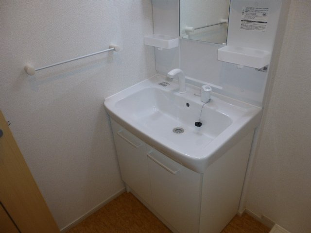ブローテの独立洗面台|洗髪洗面化粧台