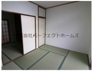 前川ハイツの収納|ちょっとした収納スペースも充実しています