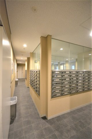 大阪福島タワーのロビー