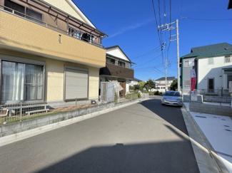 【前面道路含む現地写真】