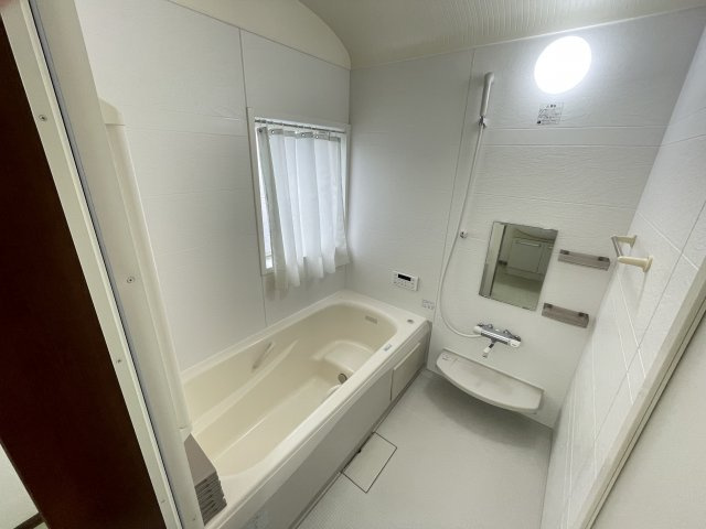 佐波郡玉村町五料　中古1280の浴室
