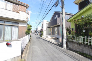 【前面道路含む現地写真】