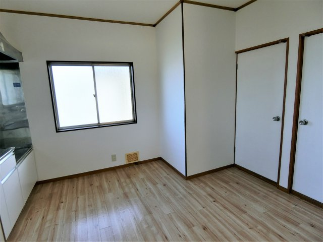 富士ハイツの居間・リビング