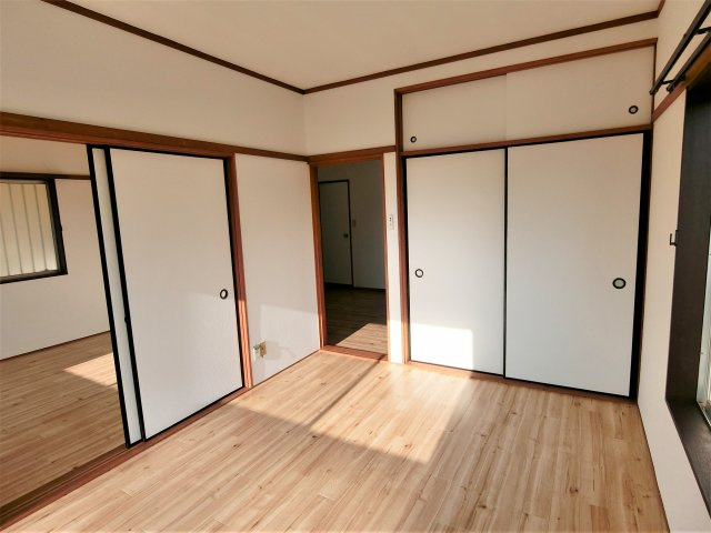 富士ハイツの洋室