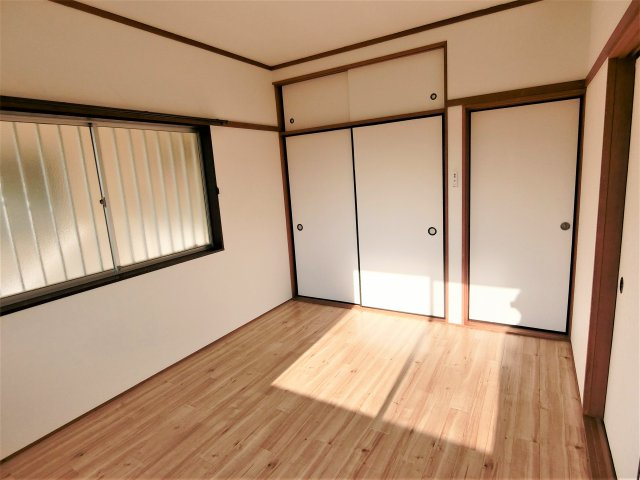 富士ハイツの洋室