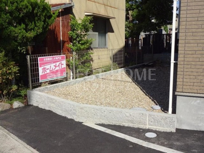 【駐車場】 | ブルーサンズ　Ｃａｒｄ | 駐車場があるので、車を買う予定の方も安心です