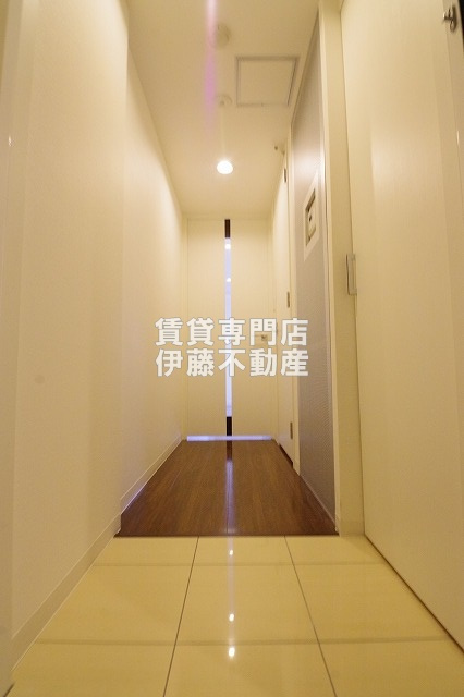 LUORE平安の玄関