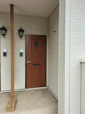 【玄関】 | ベルソーレⅠ(家賃半額補助対象） | 明るい玄関です