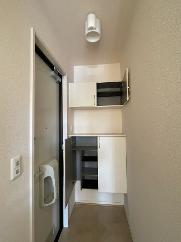 フェリーチェAの玄関