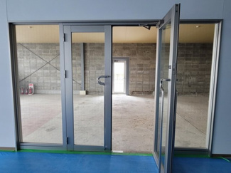 【内装】 | nonoHana南彦根 | 共用通路から見るとこのような感じです