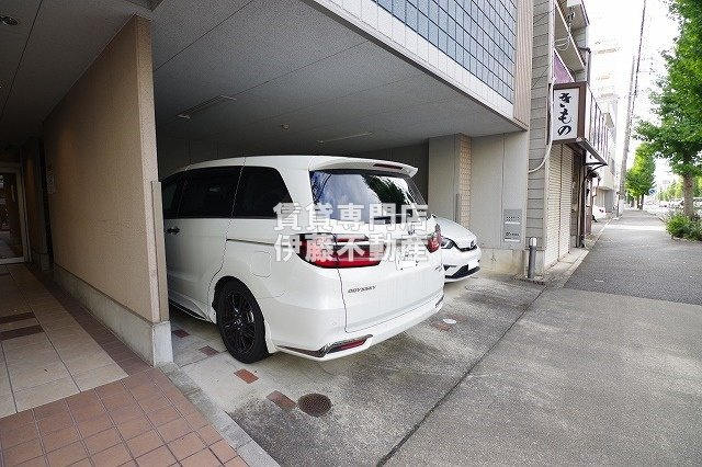 ル・シエルの駐車場