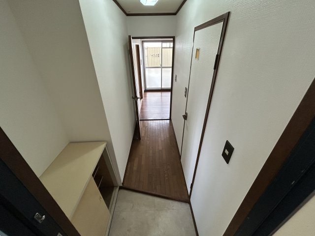 ファーストハウスの玄関