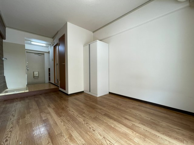 パルメゾン西脇の洋室