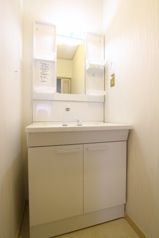 164ビルの洗面所