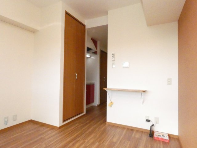 学園西カレッジハイツの居間・リビング|学園西カレッジハイツ