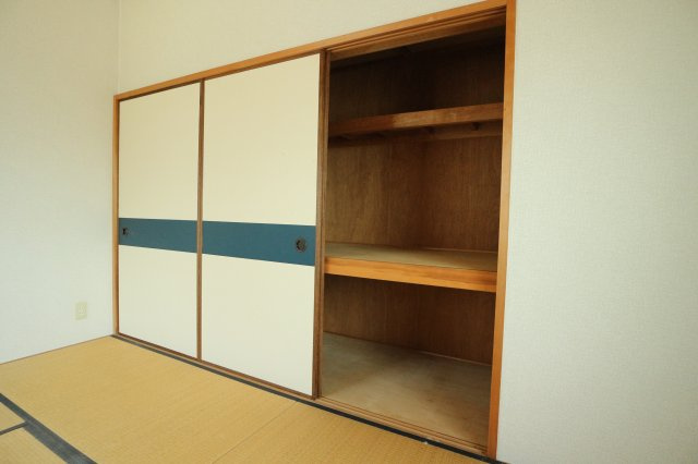 シティハイツ竜が岡の収納