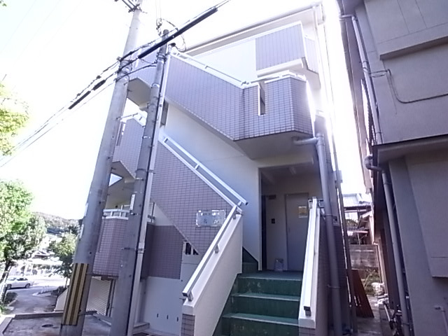 サンマリン名谷のエントランス