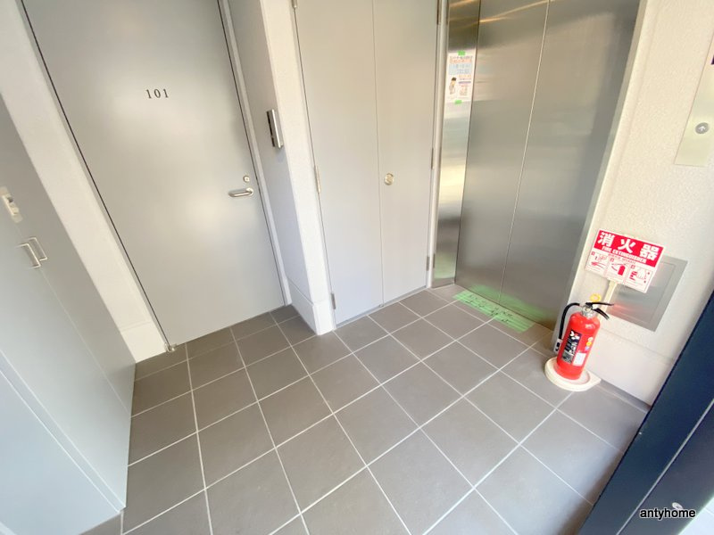 Kyobashi View Residence　仲介手数料無料のロビー