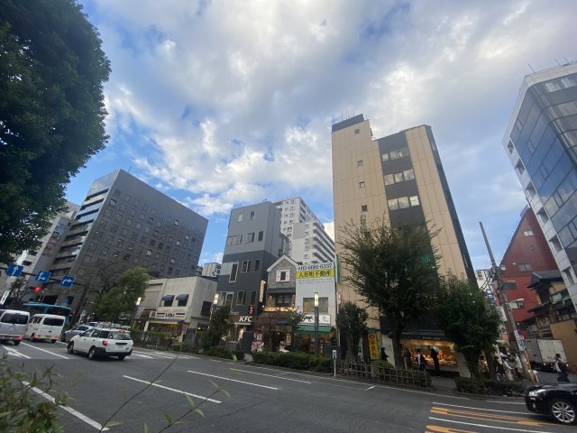 柴川ビルの周辺