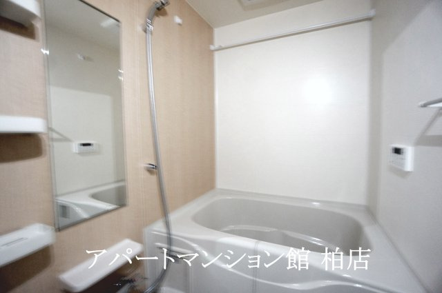シャイニーの浴室