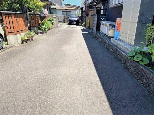 売土地　駿河区鎌田の前面道路含む現地写真|前面道路もこれだけあれば、安心○