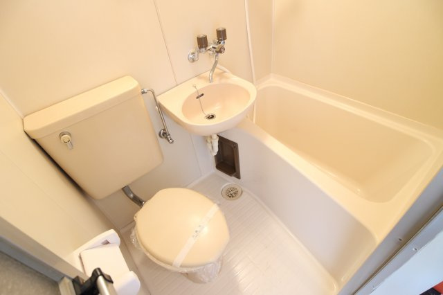 サニーパレス五色山の浴室