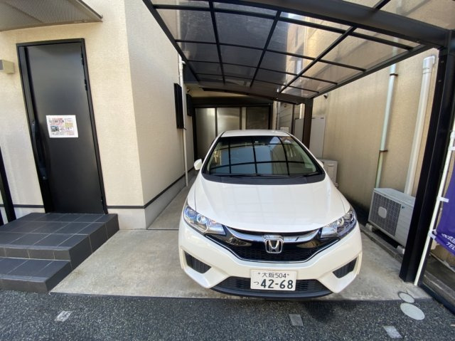 門真市下馬伏町　中古戸建ての駐車場|■広い駐車場は嬉しいです