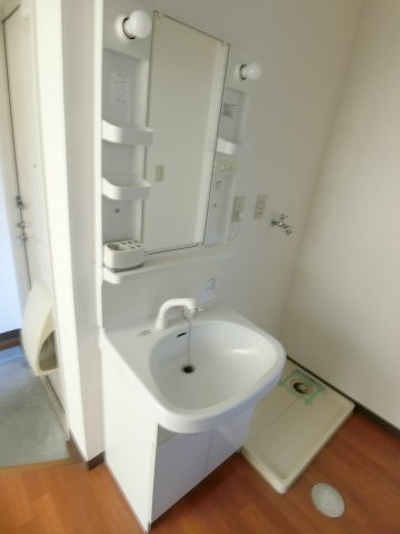 コリーナ蜆塚Aの独立洗面台