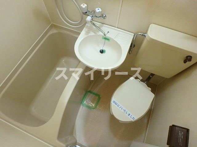 ジュネパレス柏第28の浴室