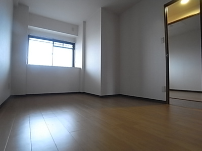 【洋室】 | グラン・ドミール