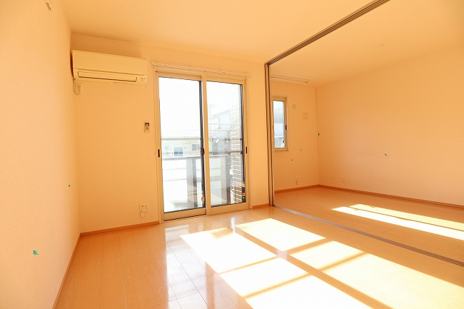 シャンティの居間・リビング