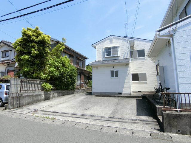 テラスハウス小田木の駐車場