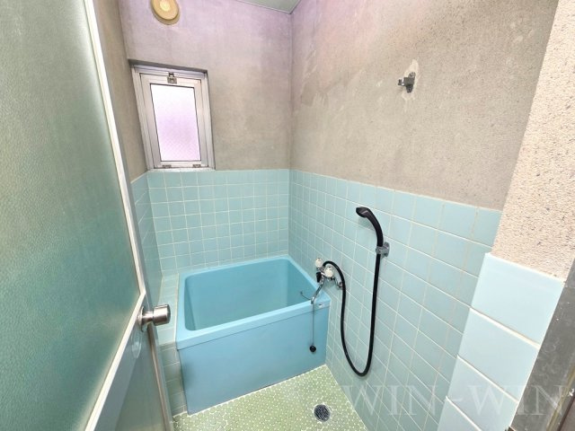 三栄マンションの浴室