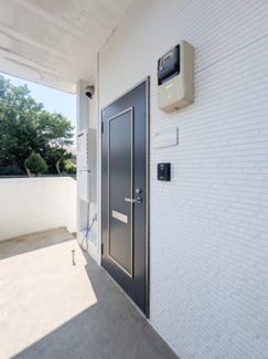 【玄関】 | シャイニングハウス石岡