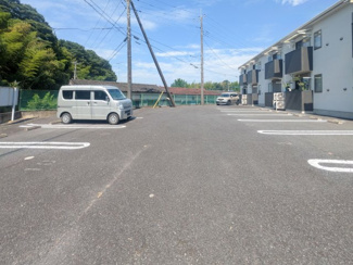【駐車場】 | シャイニングハウス石岡