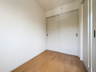 【洋室】 | シャイニングハウス石岡