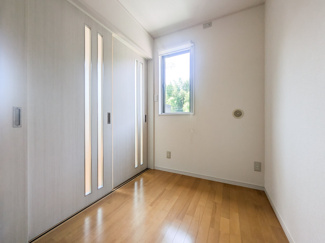 【洋室】 | シャイニングハウス石岡