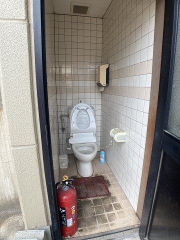 乙川町店舗の玄関