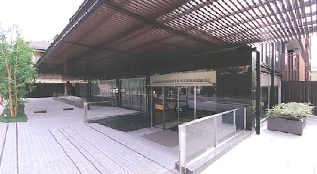 新宿区市谷砂土原町３丁目の賃貸マンションのその他|エントランスアプローチ