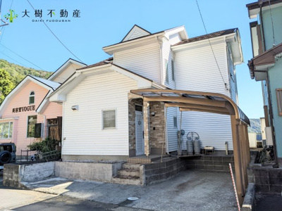 【外観】 | 四季を感じる「暮らし」愛川町半原　戸建て | 四季を感じる「暮らし」・平成29年に外壁上張り、屋根塗装を施工しているため外観も大変キレイです。