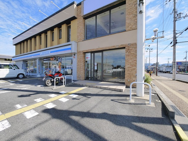 三条大路2丁目店舗事務所の駐車場