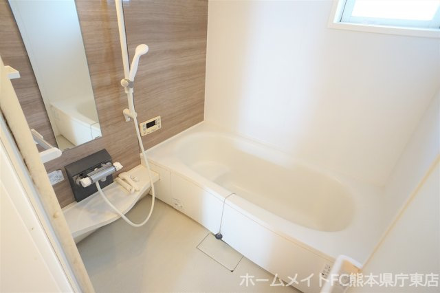 熊本市東区桜木３丁目のアパートの浴室