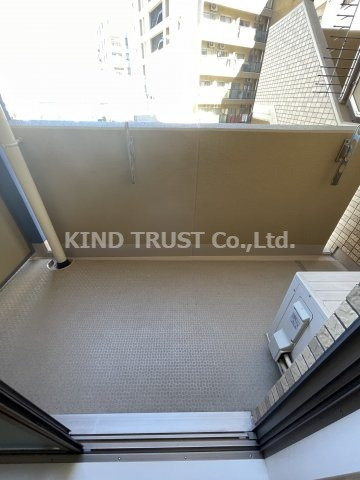 プレサンス天満ステーションフロントのバルコニー|陽当たり良好なバルコニーです