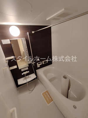 【浴室】 | コンフォール西小鷹野 | 別部屋写真です。