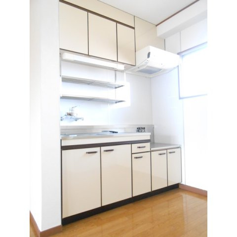今嶺ビルのキッチン|専用台所