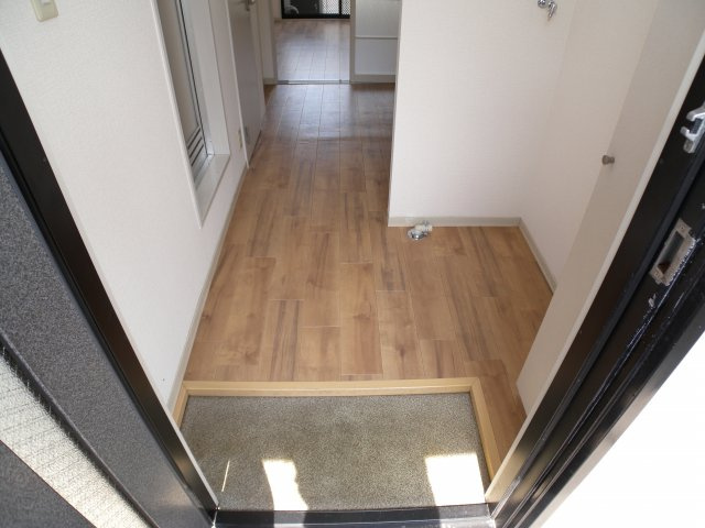 ハイツ子午線の玄関|ハイツ子午線