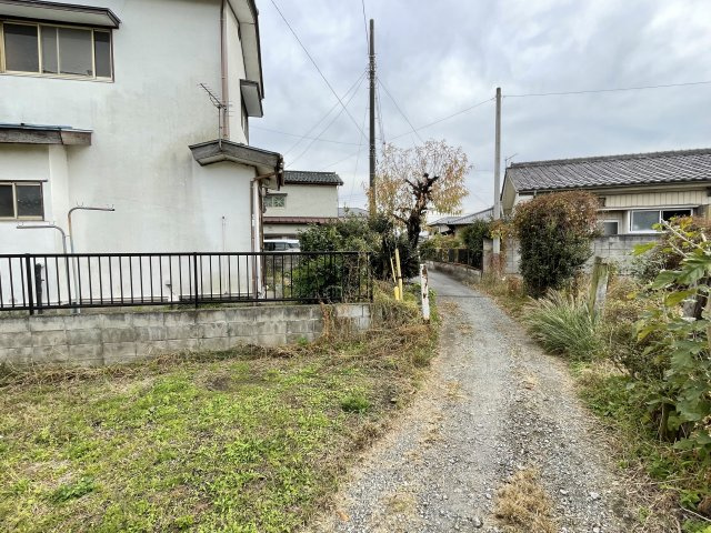藤岡市下大塚　土地の前面道路含む現地写真