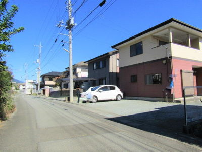 【前面道路含む現地写真】 | 中古戸建　南アルプス市上宮地 | 前面道路含む現地写真です