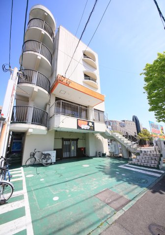 キャンパスひまわり住吉のエントランス